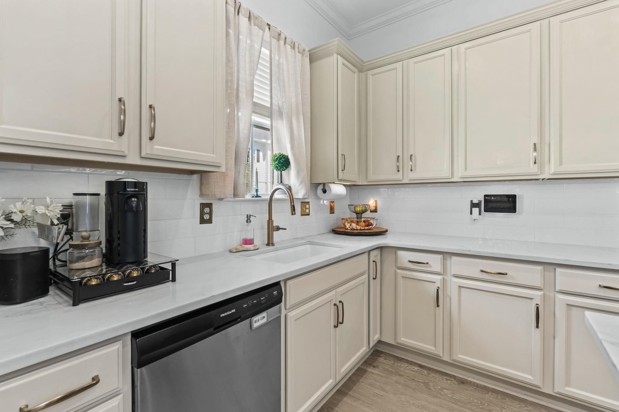 853 Filliman Alley, Unit F Myrtle Beach, SC 29577 - Photo 7 of 37 Gallery Image 7