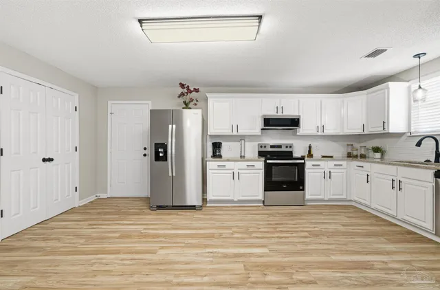 $213,900 | 8801 Camshire Circle, Pensacola, FL 32507