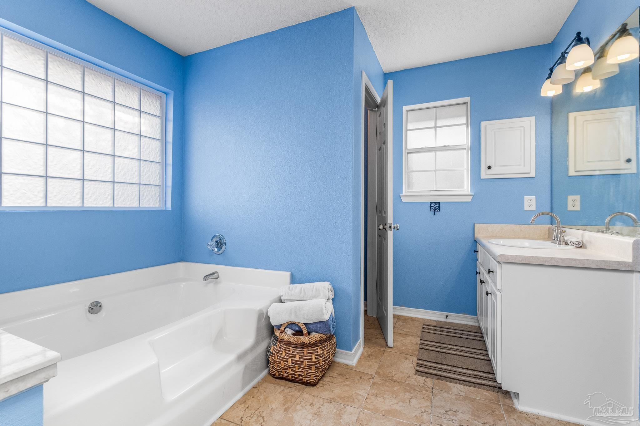 4784 La Casa Circle Pace, FL 32571 - Photo 20 of 42