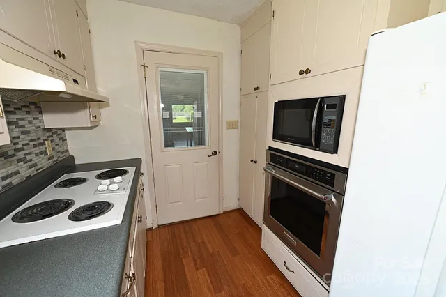 $389,900 | 157 Blackberry Lane, Taylorsville, NC 28681