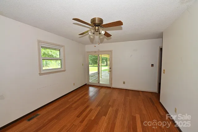 $389,900 | 157 Blackberry Lane, Taylorsville, NC 28681