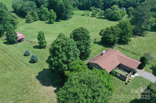 $389,900 | 157 Blackberry Lane, Taylorsville, NC 28681