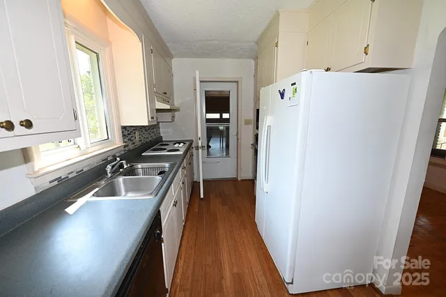 $389,900 | 157 Blackberry Lane, Taylorsville, NC 28681