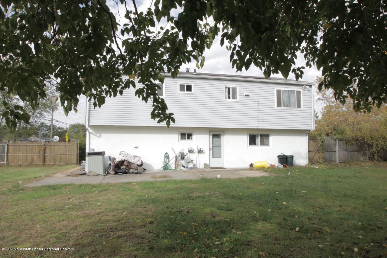 63 South Cooks Bridge Road Jackson, NJ 08527 - Photo 3 of 18 1F0A8876-4636-4B5A-AB69-EDD46514C29B