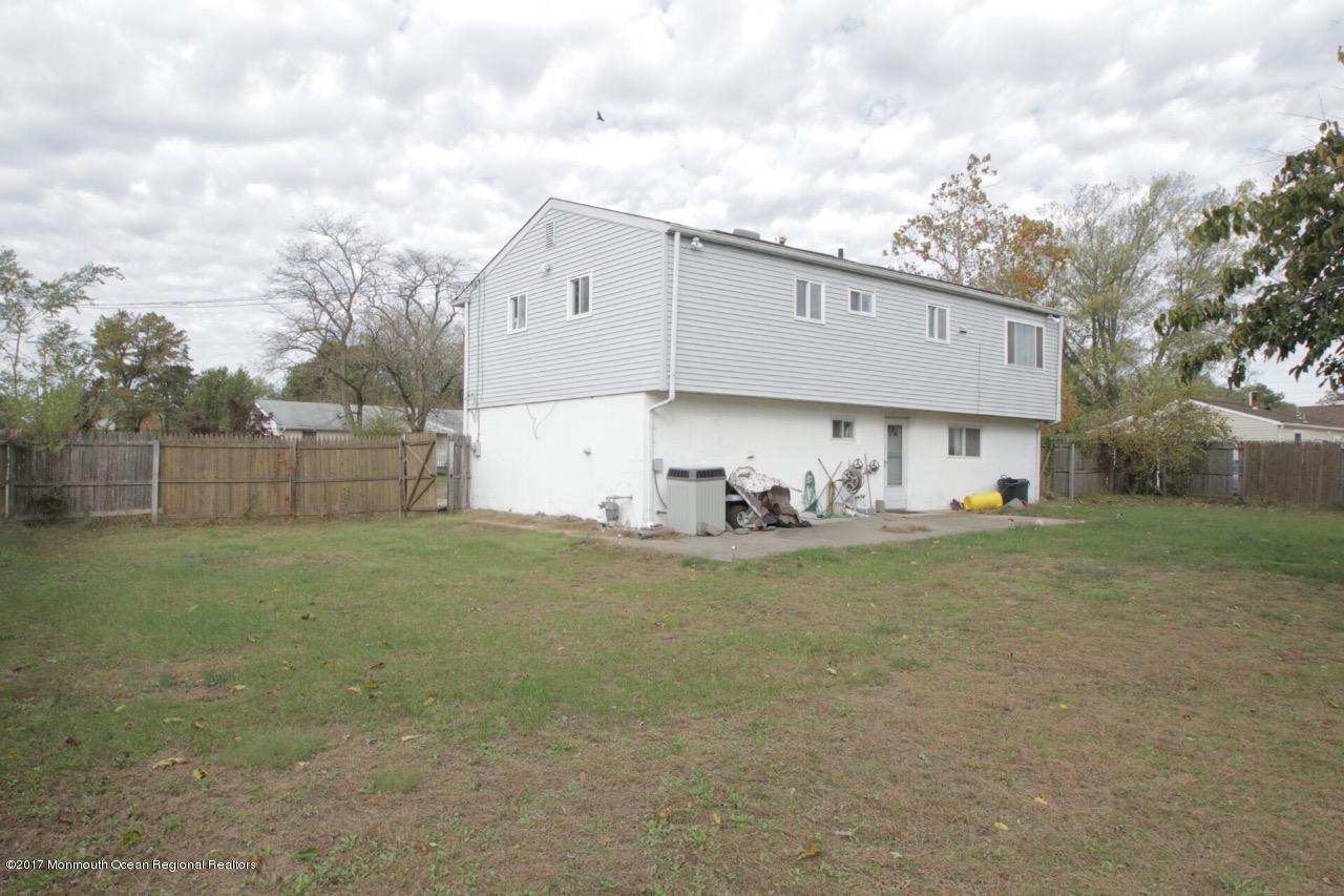 63 South Cooks Bridge Road Jackson, NJ 08527 - Photo 4 of 18 4FA2AE1A-F142-40ED-932C-BD7658086D6B