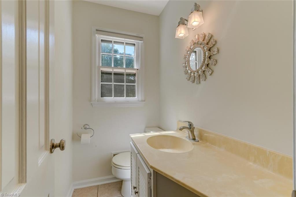 3501 Henderson Road Greensboro, NC 27410 - Photo 17 of 49 Gallery Image 17