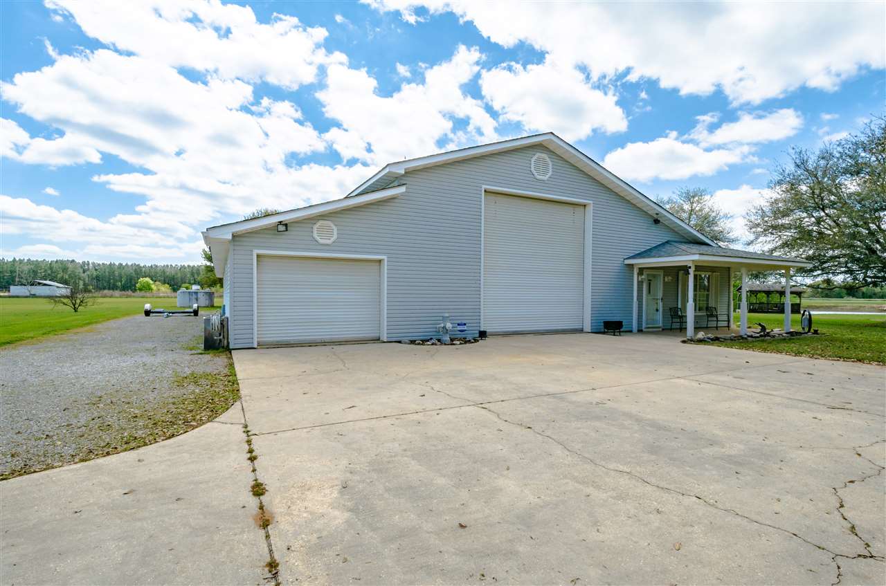 26100 Frank Road Elberta, AL 36530 - Photo 3 of 32
