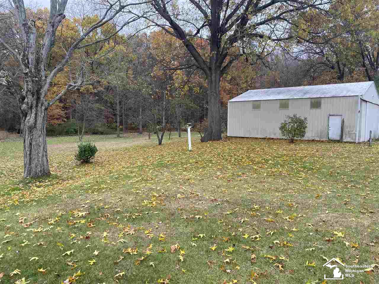 3635 Zink Road Carleton, MI 48117 - Photo 17 of 24 Gallery Image 17