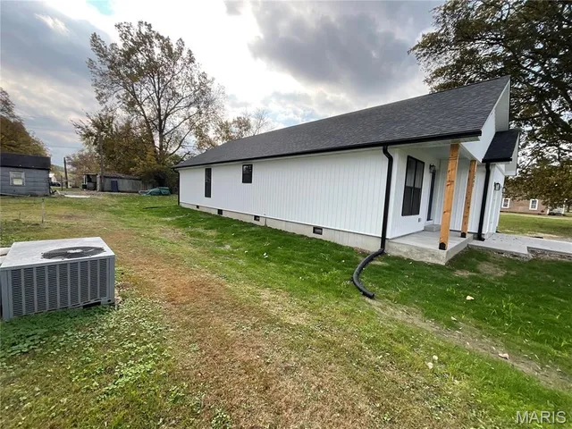 $215,000 | 1805 Mary Street, Scott City, MO 63780