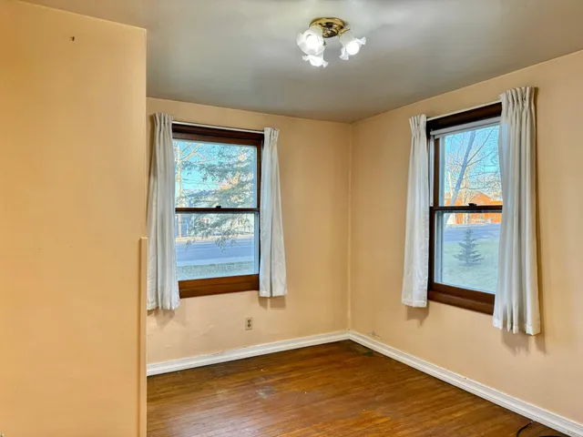 $159,900 | 685 Main St Isle West, Isle, MN 56342