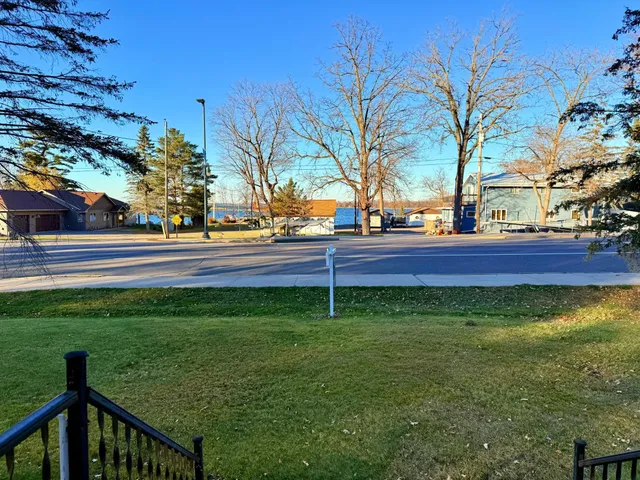 $159,900 | 685 Main St Isle West, Isle, MN 56342