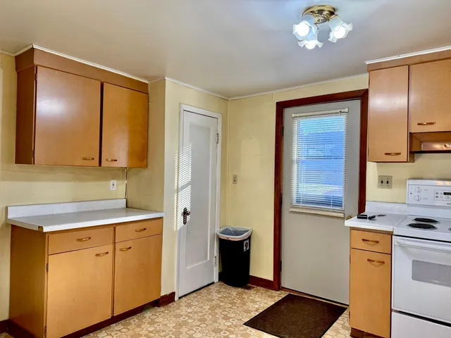 $159,900 | 685 Main St Isle West, Isle, MN 56342