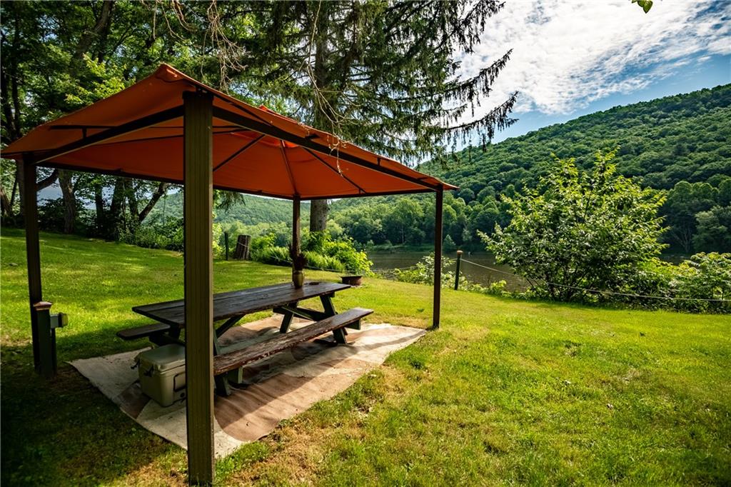 470 Truitt Road Kennerdell, PA 16374 - Photo 44 of 49 Picnic area