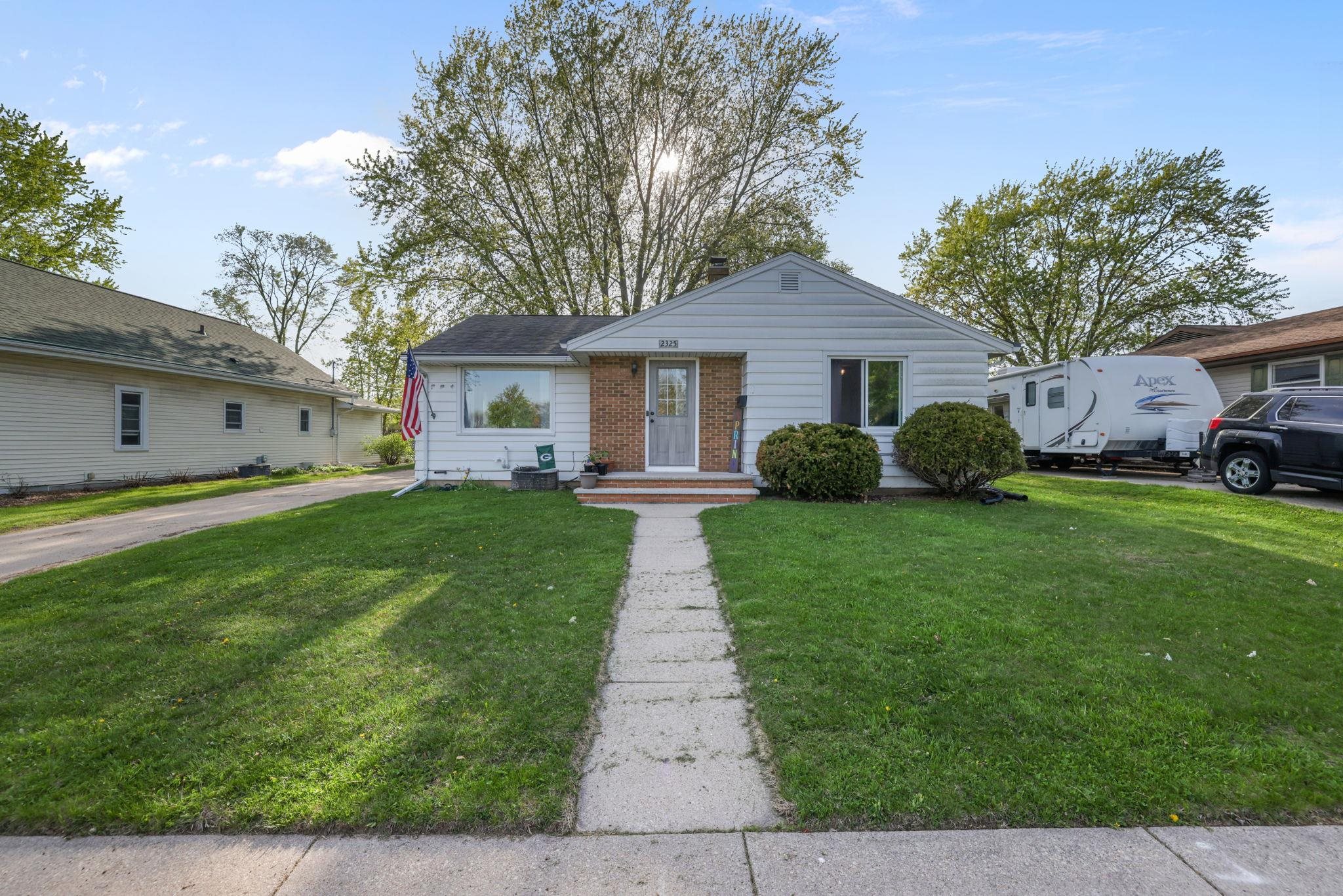 2325 North Erb Street Appleton, WI 54911 - Photo 1 of 1 Gallery Image 1