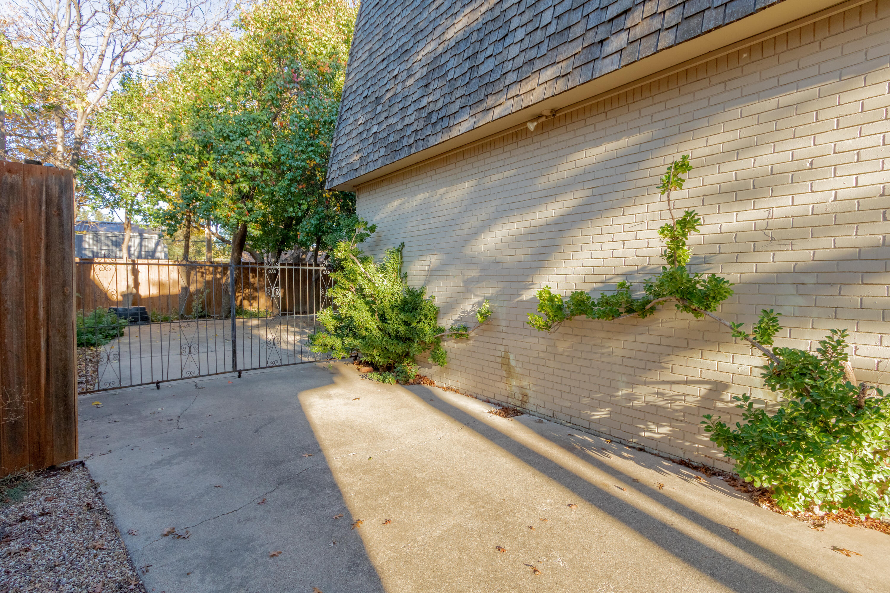 3722 63rd Drive Lubbock, TX 79413 - Photo 4 of 63 IMG_0900-HDR
