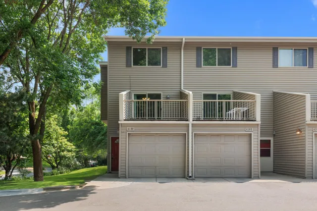 $214,900 | 4100 Meadowlark Lane, Eagan, MN 55122