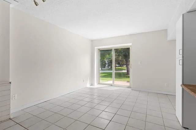 $209,900 | 4100 Meadowlark Lane, Eagan, MN 55122