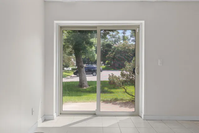 $209,900 | 4100 Meadowlark Lane, Eagan, MN 55122