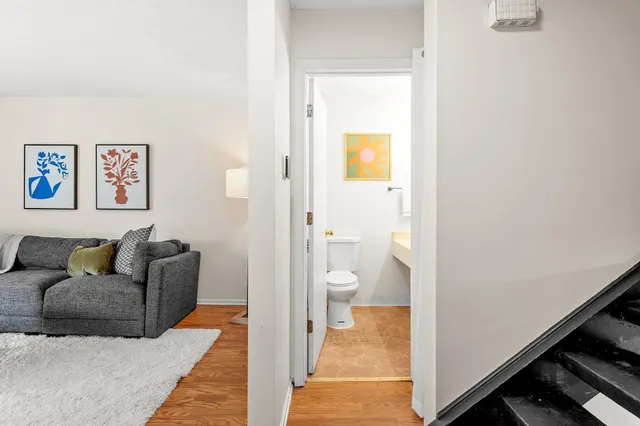 $214,900 | 4100 Meadowlark Lane, Eagan, MN 55122