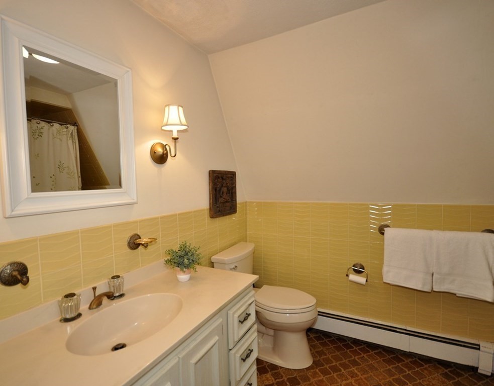 6 Hayes Street Maynard, MA 01754 - Photo 14 of 23 Gallery Image 14