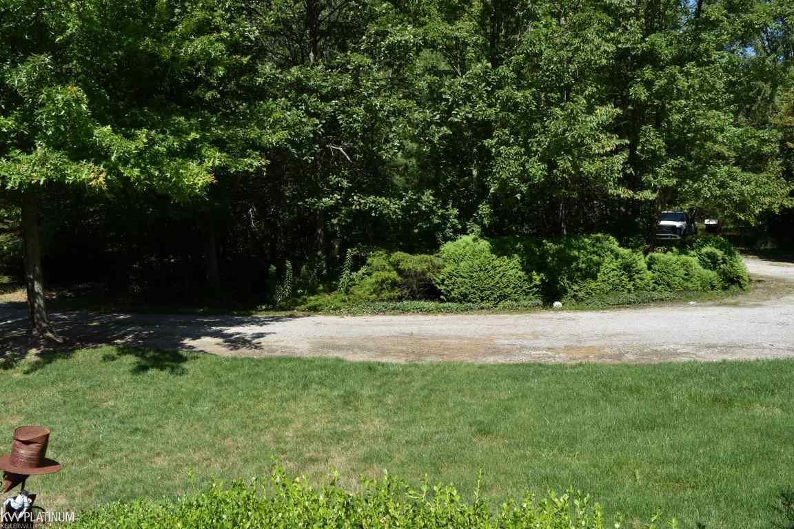 8860 Big Hand Road Columbus, MI 48063 - Photo 9 of 79