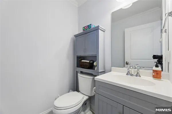 $3,400 | 53 Crest Street, Unit 1, Westwood, NJ 07675