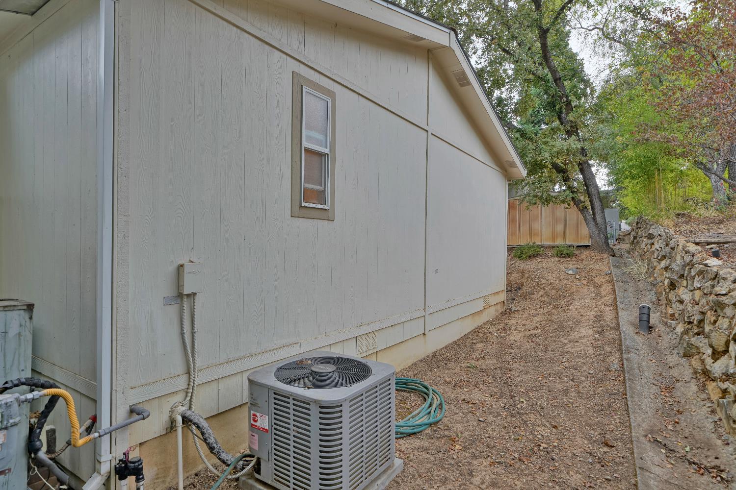 3550 China Garden Road, Unit 102 Placerville, CA 95667 - Photo 28 of 30 a view of a backyard