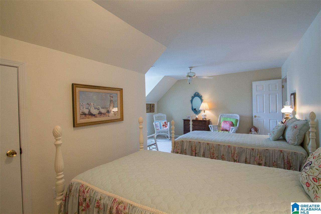 305 Newgate Court Alabaster, AL 35007 - Photo 35 of 50