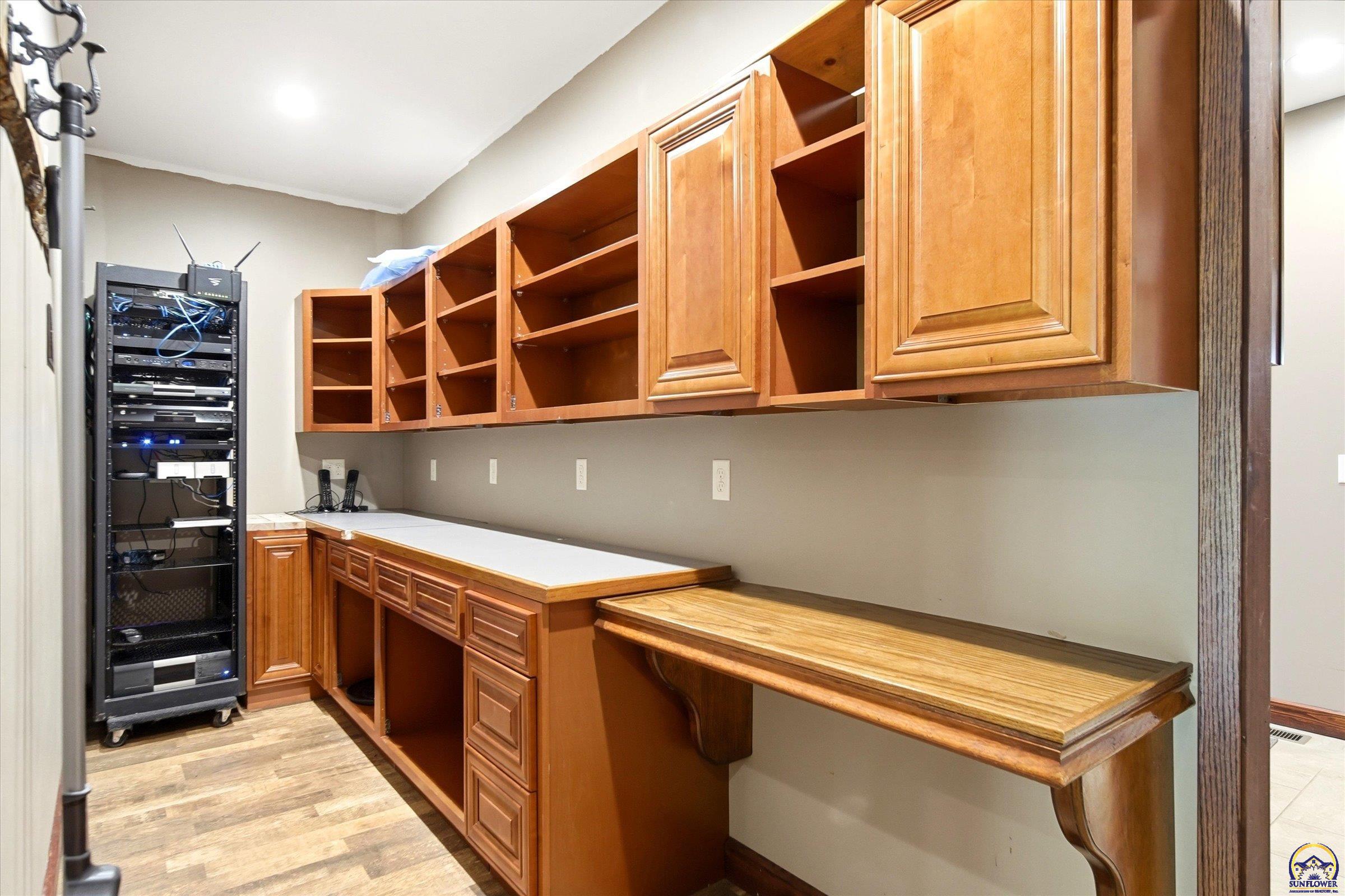 6010 Southwest Douglas Road Topeka, KS 66610 - Photo 18 of 25