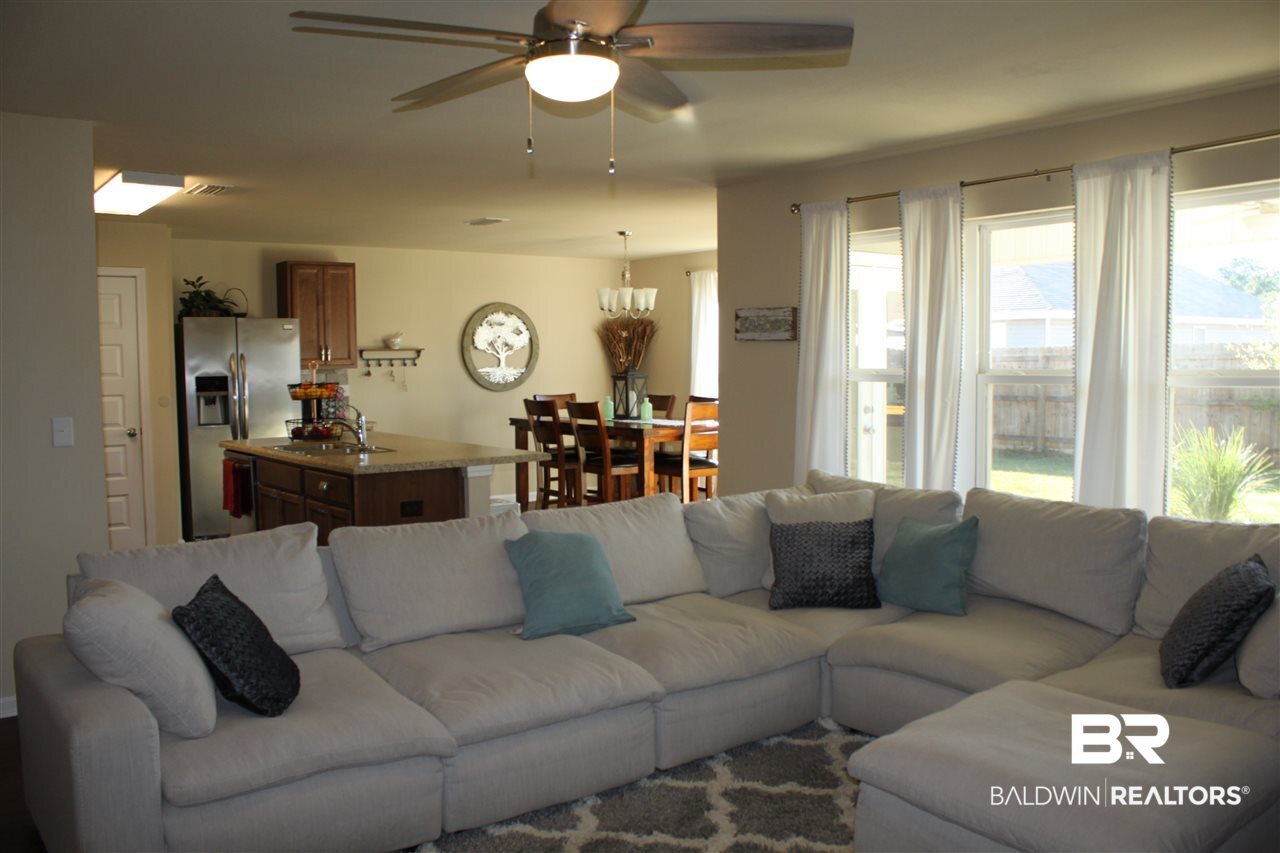 6951 Crimson Ridge Street Gulf Shores, AL 36542 - Photo 8 of 33 Living Room