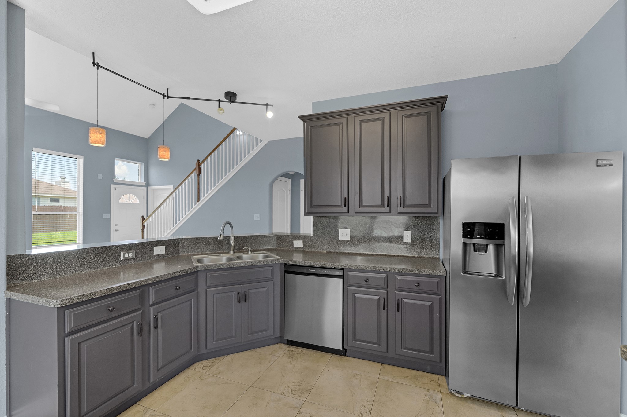 5107 Lost Cove Lane Spring, TX 77373 - Photo 7 of 33 Gallery Image 7