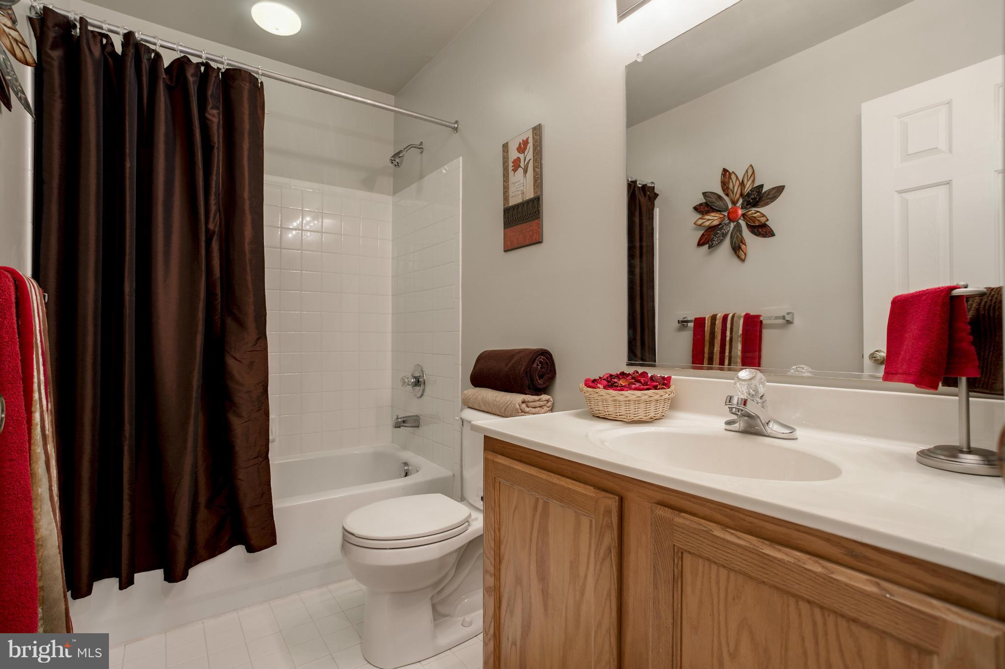 103 Seamaster Road Baltimore, MD 21221 - Photo 25 of 29 Bath