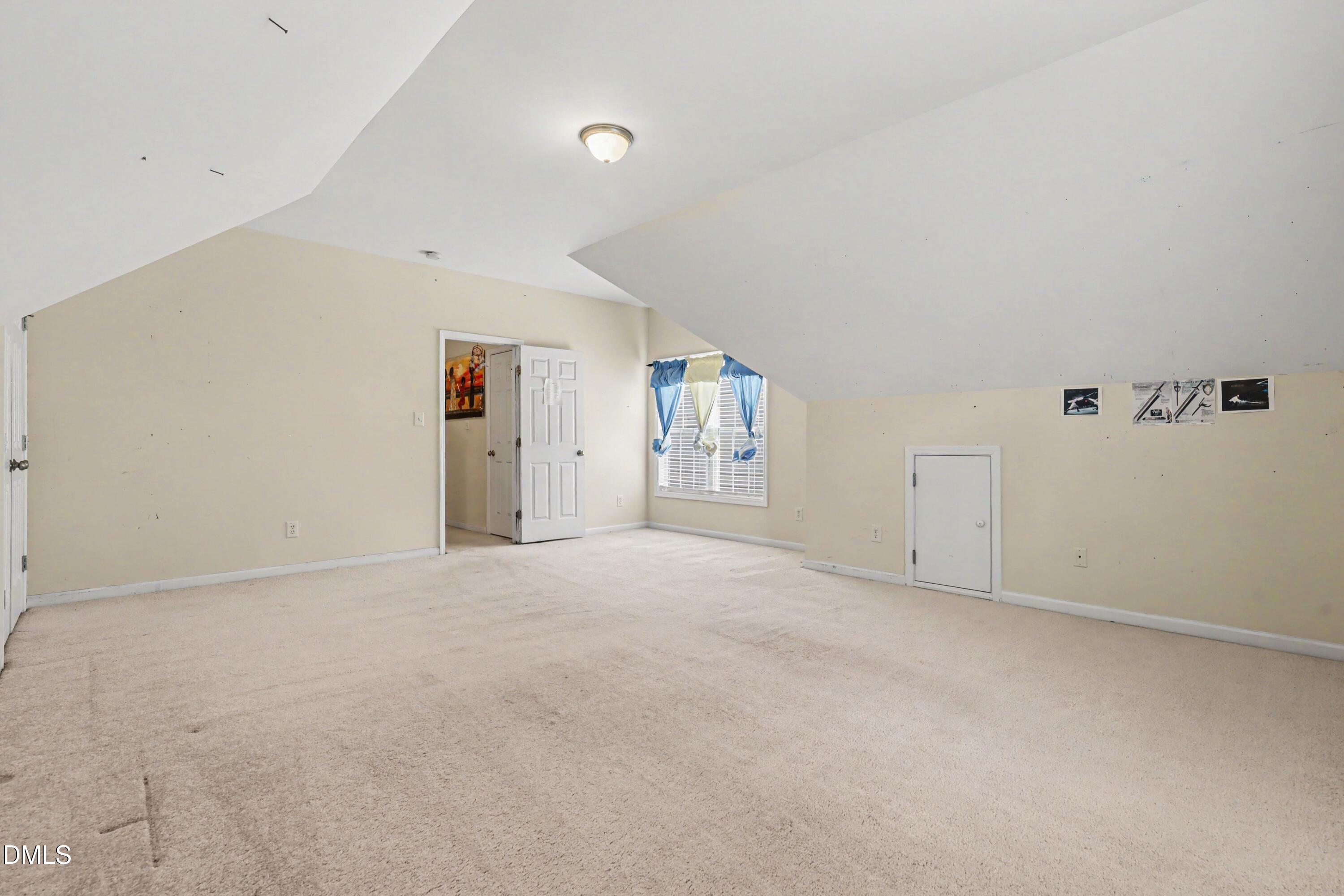 8122 Marshall Brae Drive Raleigh, NC 27616 - Photo 12 of 20 013_file_4237