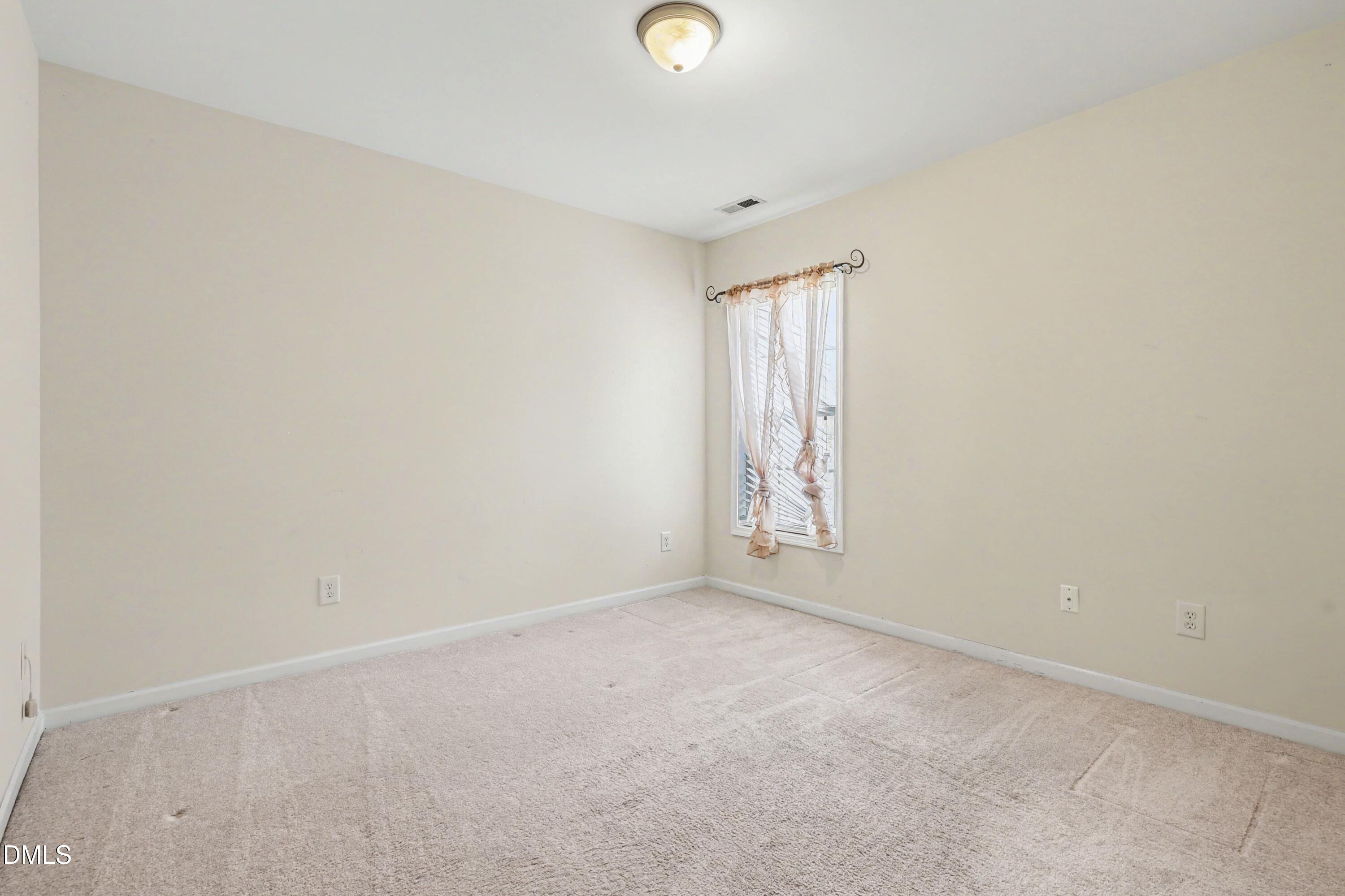 8122 Marshall Brae Drive Raleigh, NC 27616 - Photo 13 of 20 014_file_5543