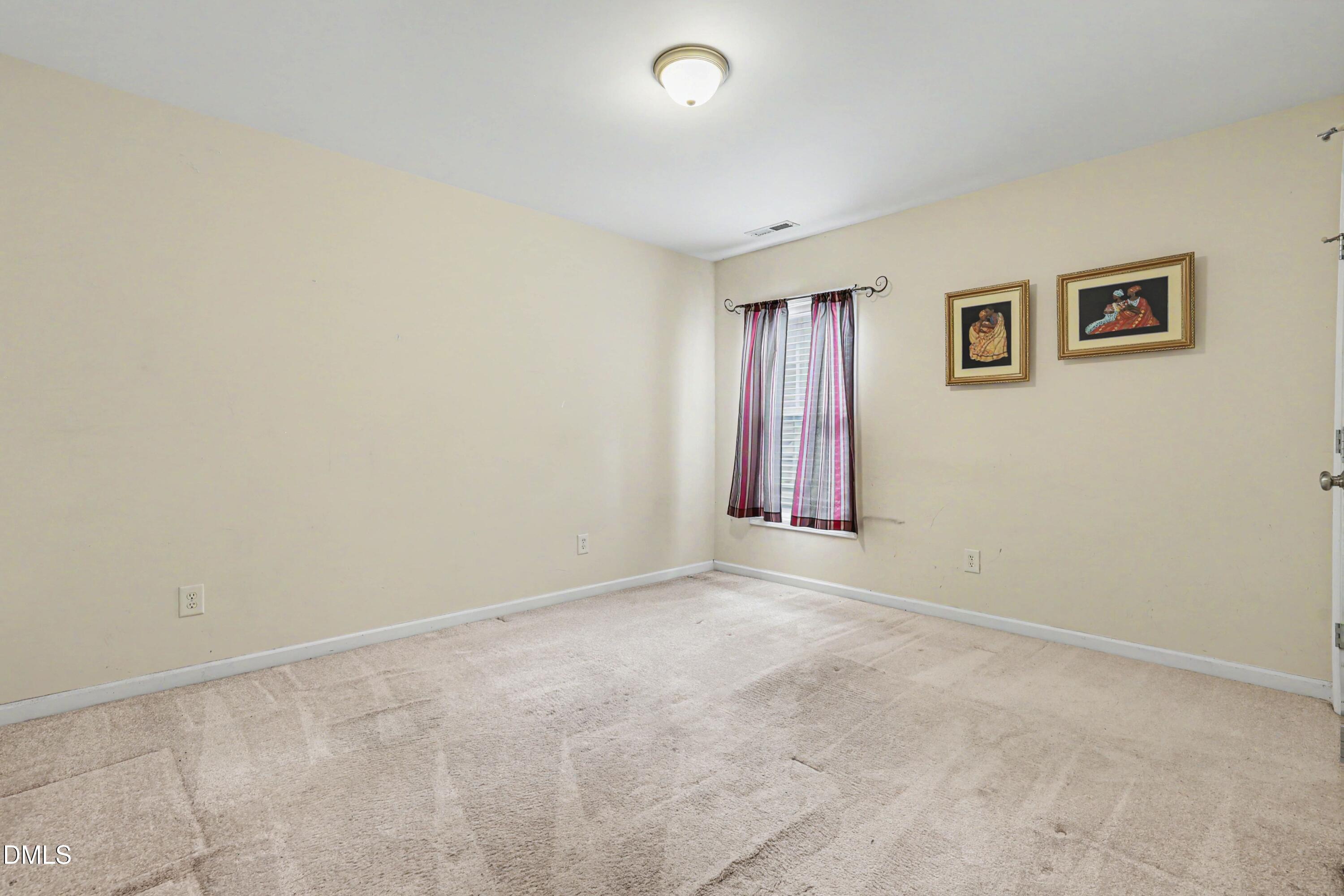 8122 Marshall Brae Drive Raleigh, NC 27616 - Photo 14 of 20 015_file_4138