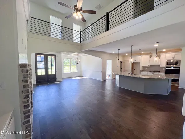 $565,000 | 293 Poplar Lane, Holly Springs, MS 38635