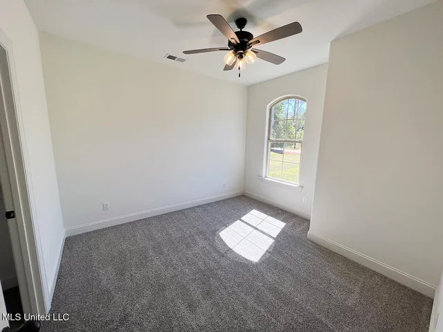 $565,000 | 293 Poplar Lane, Holly Springs, MS 38635