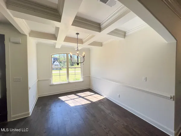 $565,000 | 293 Poplar Lane, Holly Springs, MS 38635