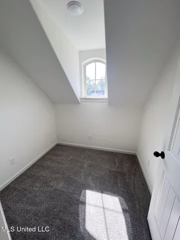 $565,000 | 293 Poplar Lane, Holly Springs, MS 38635