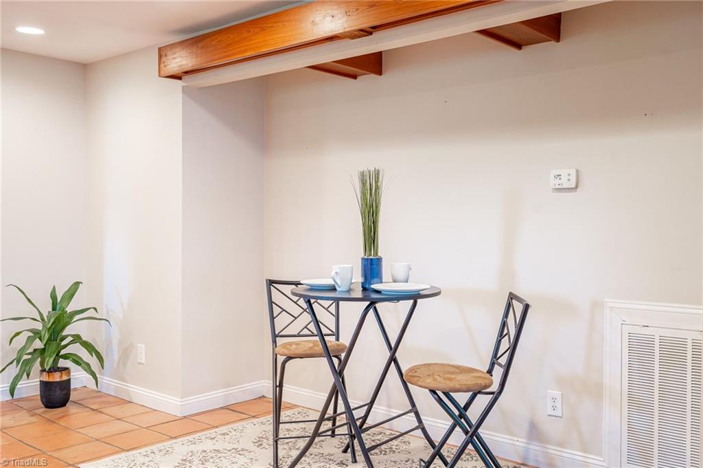 5723 Thom Road Graham, NC 27253 - Photo 16 of 41 Dining Area