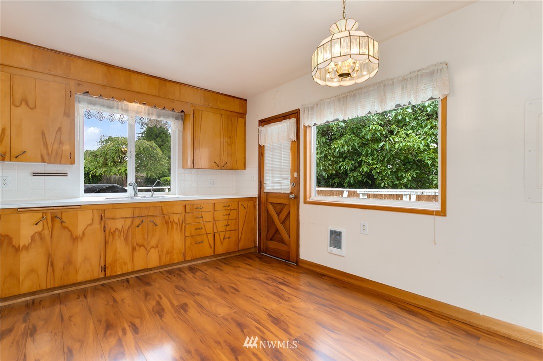 2231 Lowell Road Everett, WA 98203 - Photo 11 of 25