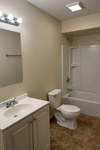 $288,000 | 5252 Arquilla Drive, Richton Park, IL 60471