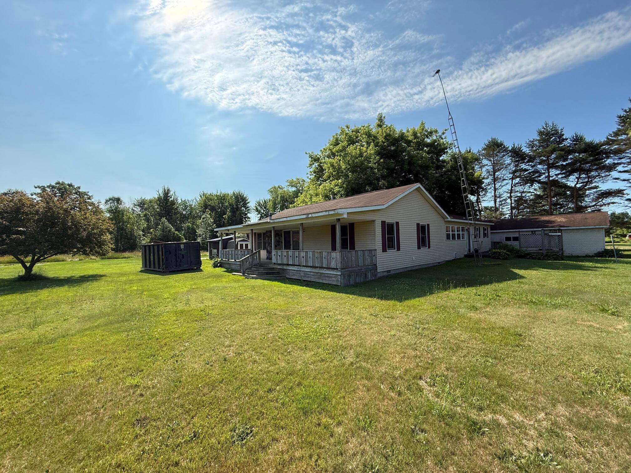 18694 North County Line Road Morley, MI 49336 - Photo 8 of 44 IMG_7182