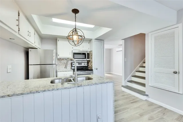 $1,595 | 2705 Northeast Drive, Unit A, Austin, TX 78723