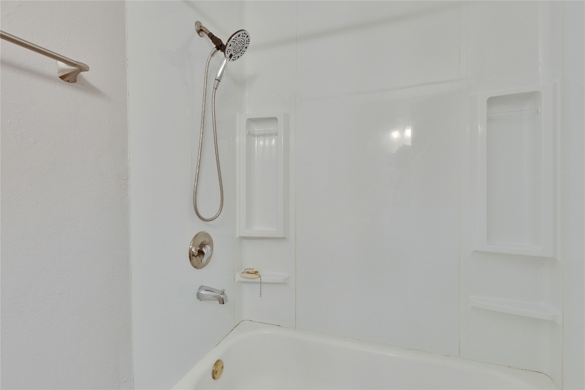 2705 Northeast Drive, Unit A Austin, TX 78723 - Photo 13 of 32