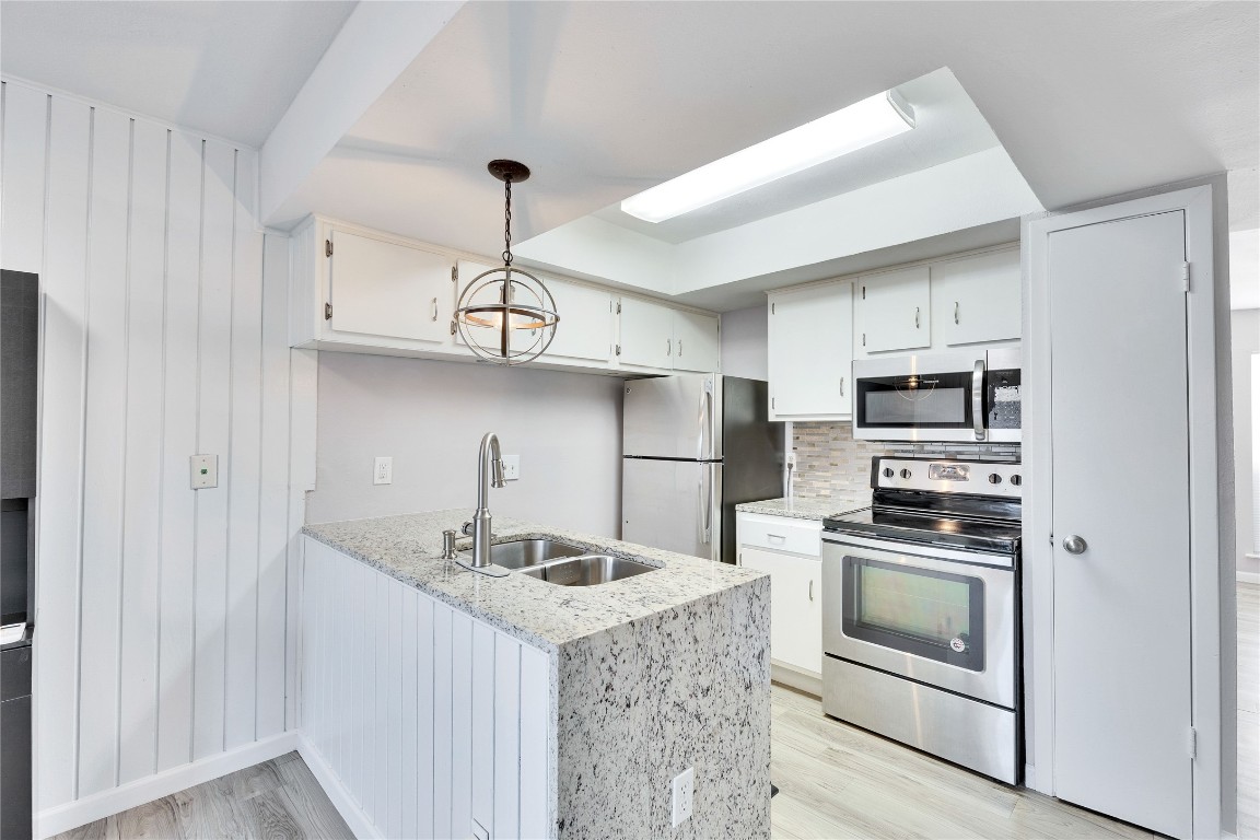 2705 Northeast Drive, Unit A Austin, TX 78723 - Photo 2 of 32