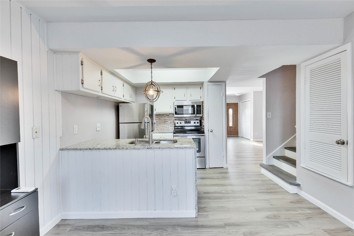 2705 Northeast Drive, Unit A Austin, TX 78723 - Photo 3 of 32