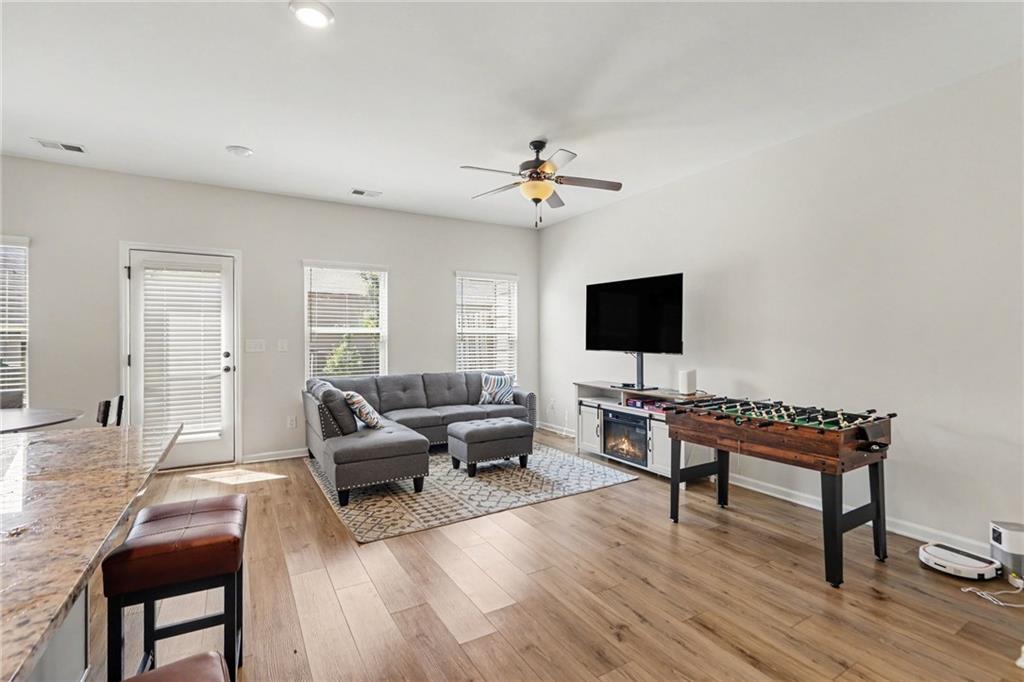 6996 Zaniah Road Atlanta, GA 30331 - Photo 6 of 26 Gallery Image 6