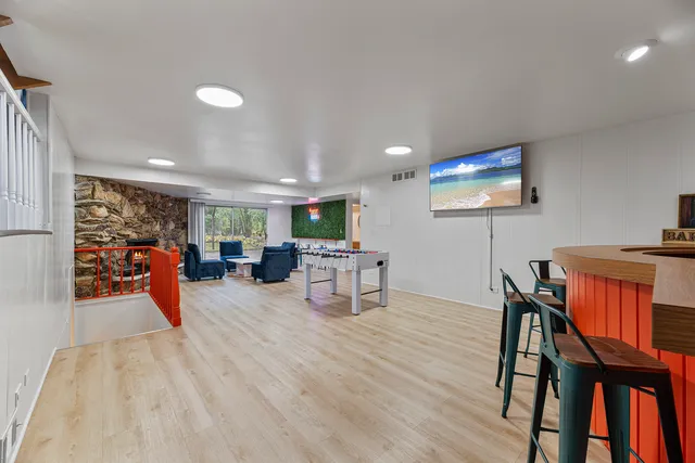 $950,000 | 1210 North Avenue, Highland Park, IL 60035