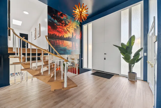 $950,000 | 1210 North Avenue, Highland Park, IL 60035